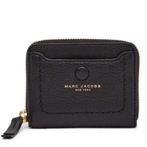 *SOLD* Marc Jacobs Pebbled Empire City Wallet NWT